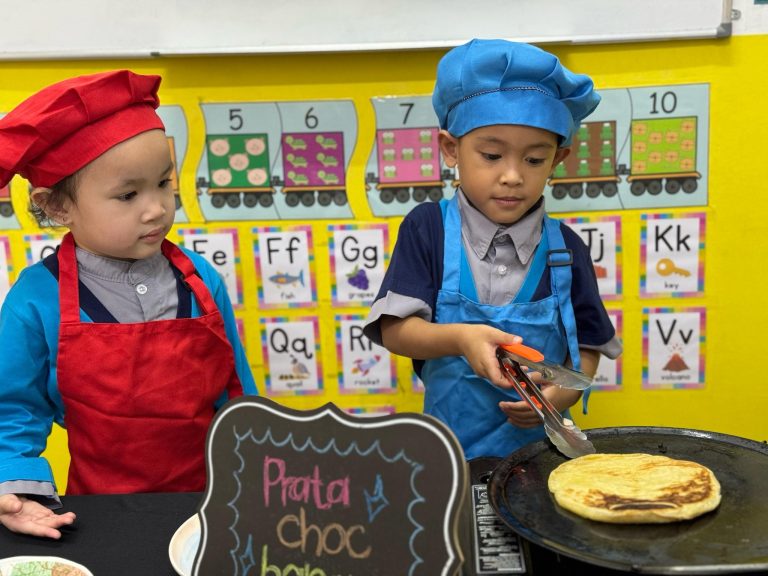 Children preparing food during Chef Cilik at Excel Kids